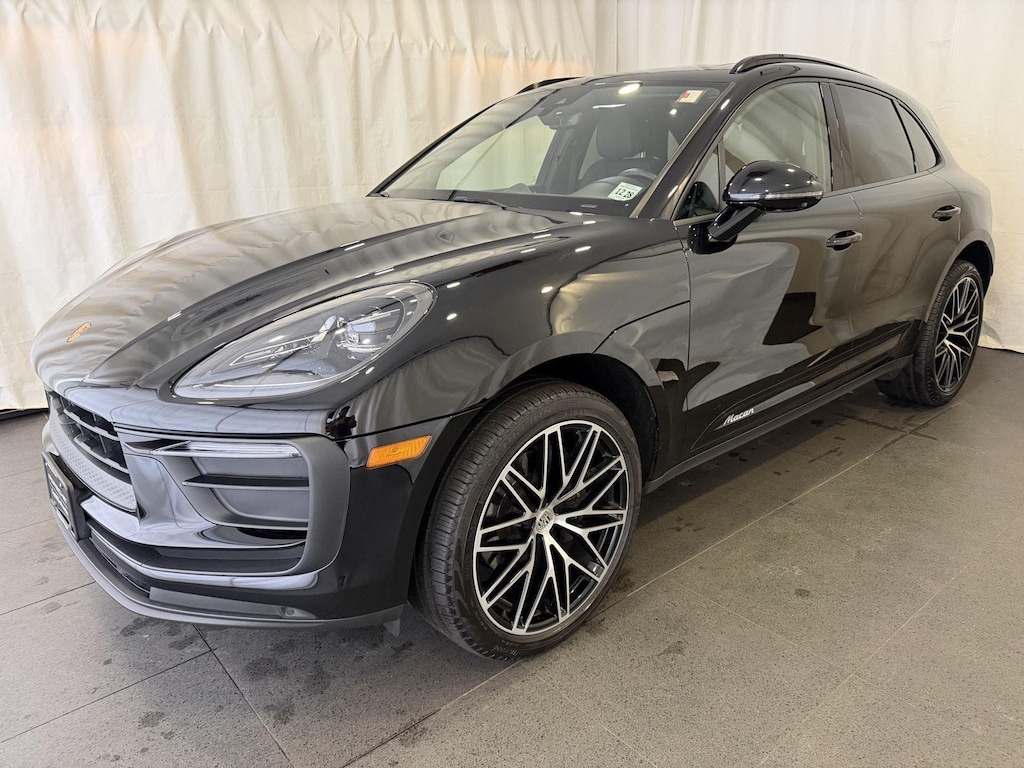 Certified 2024 Porsche Macan SUV