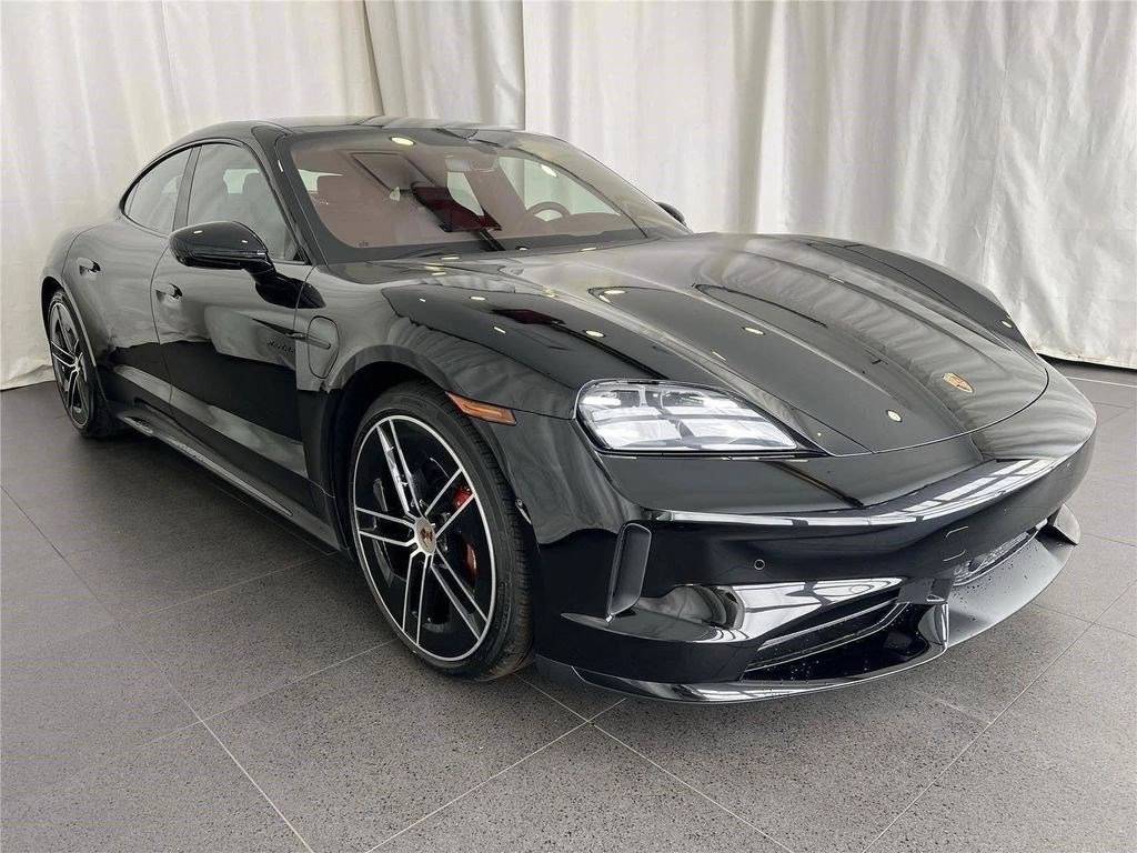 2026 Porsche Taycan GTS - Photo 7