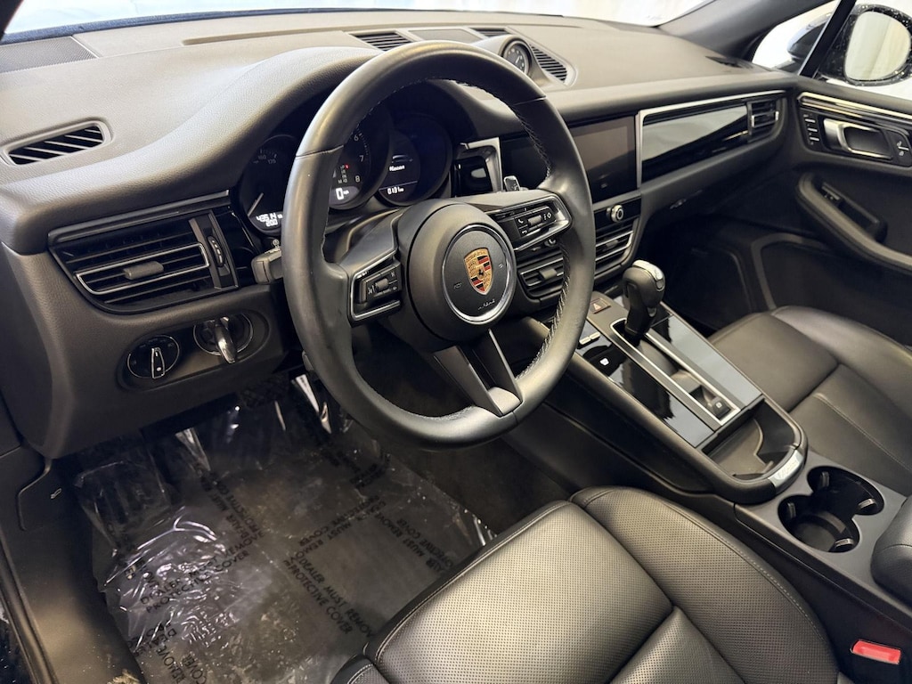 Certified 2022 Porsche Macan SUV