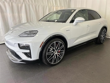 2025 Porsche Macan Electric Turbo SUV