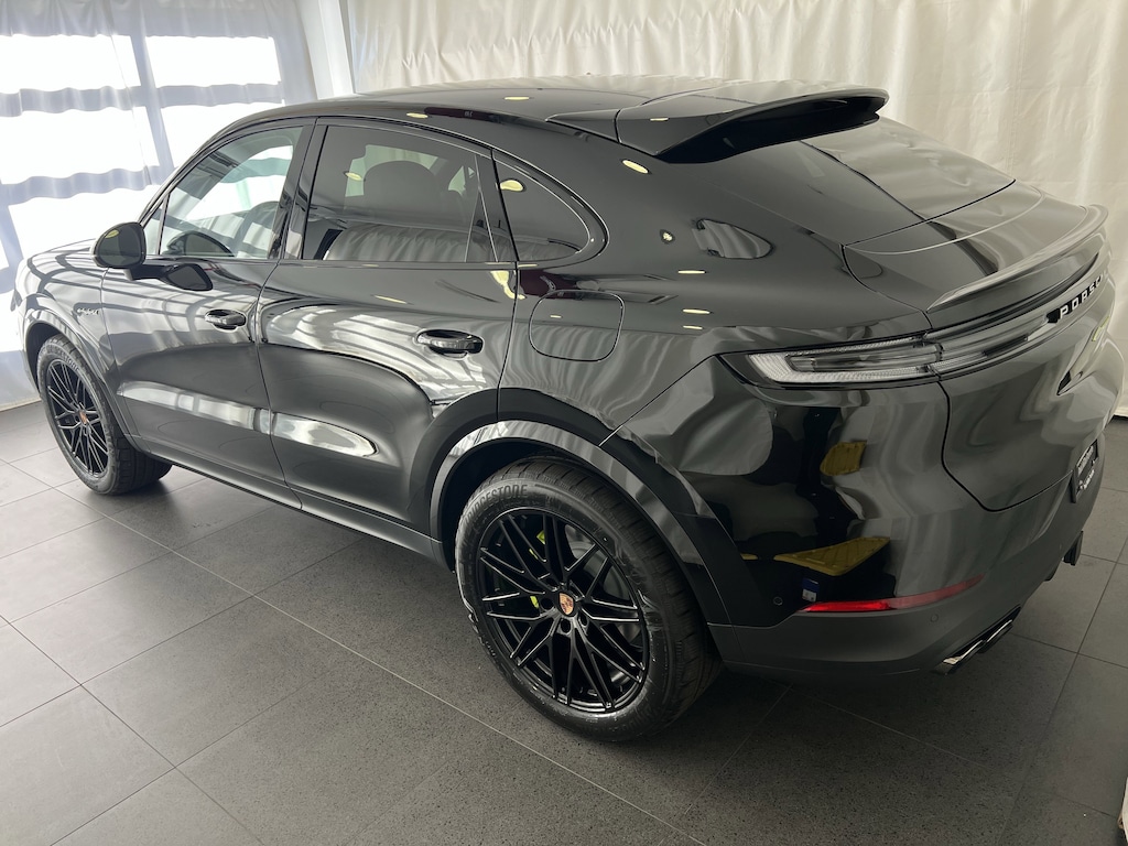 New 2026 Porsche Cayenne E-Hybrid SUV