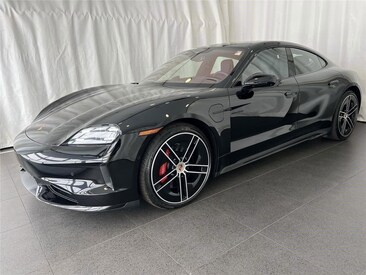 2026 Porsche Taycan GTS Sedan