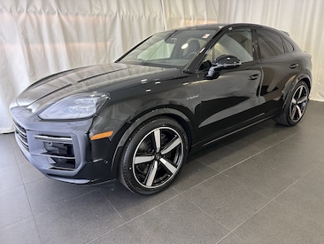 2025 Porsche Cayenne Turbo E-Hybrid SUV