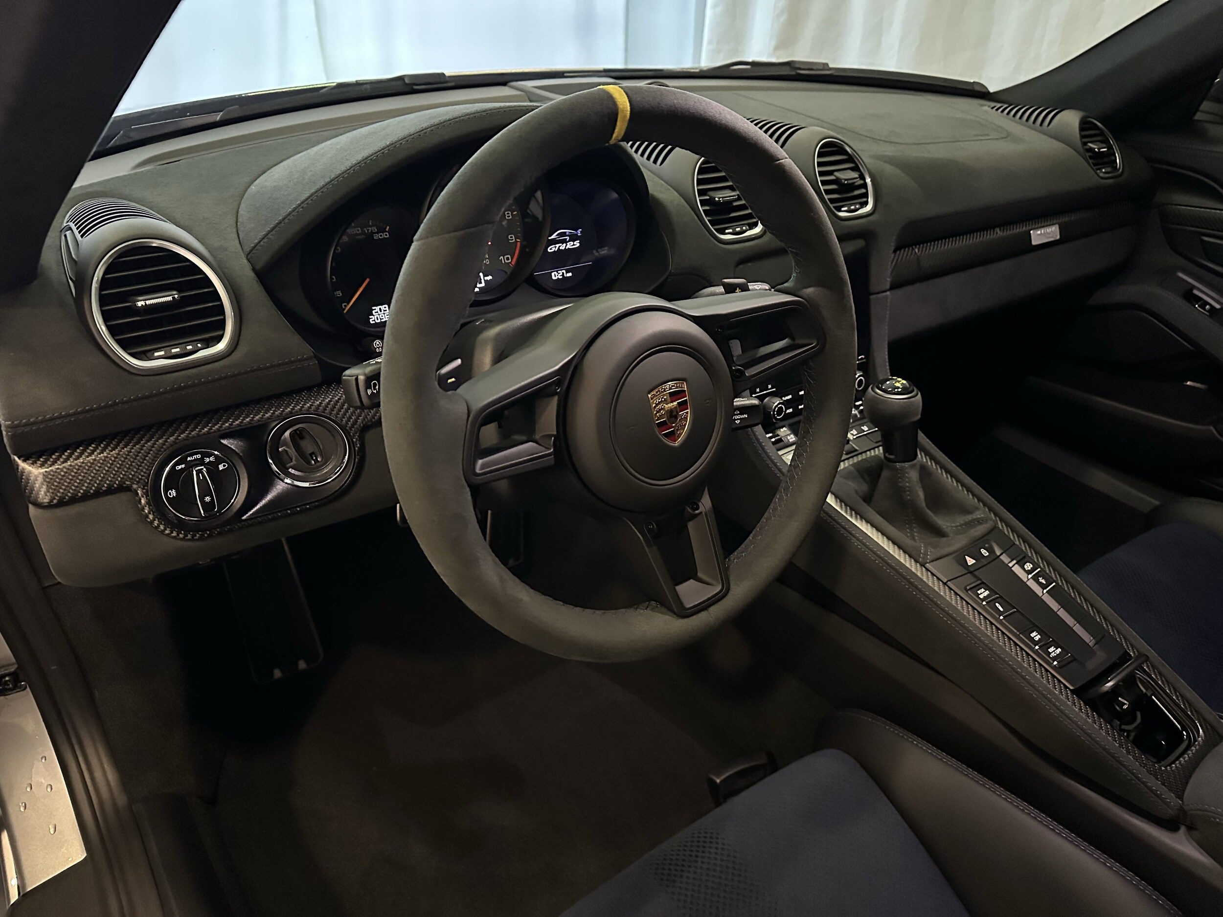 2025 Porsche Cayman GT4 RS photo 4