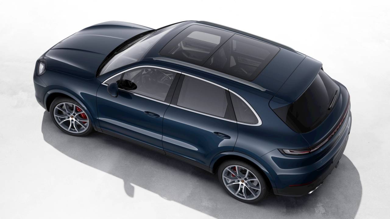 2026 Porsche Cayenne S photo 4