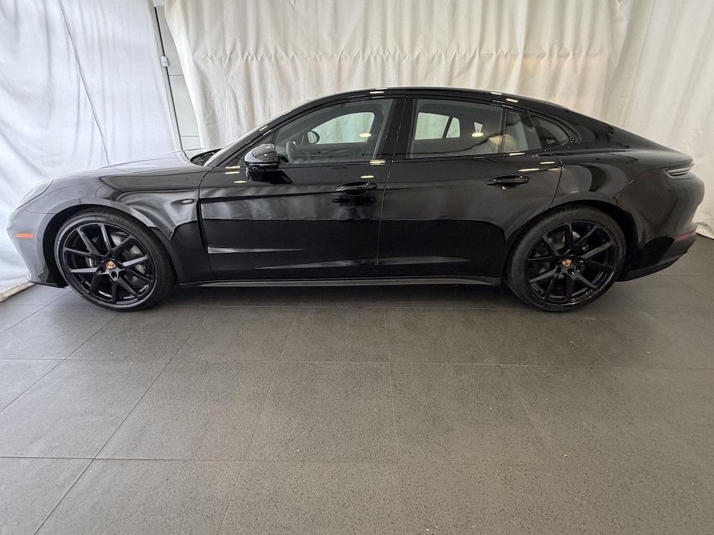 New 2026 Porsche Panamera 4 Hatchback
