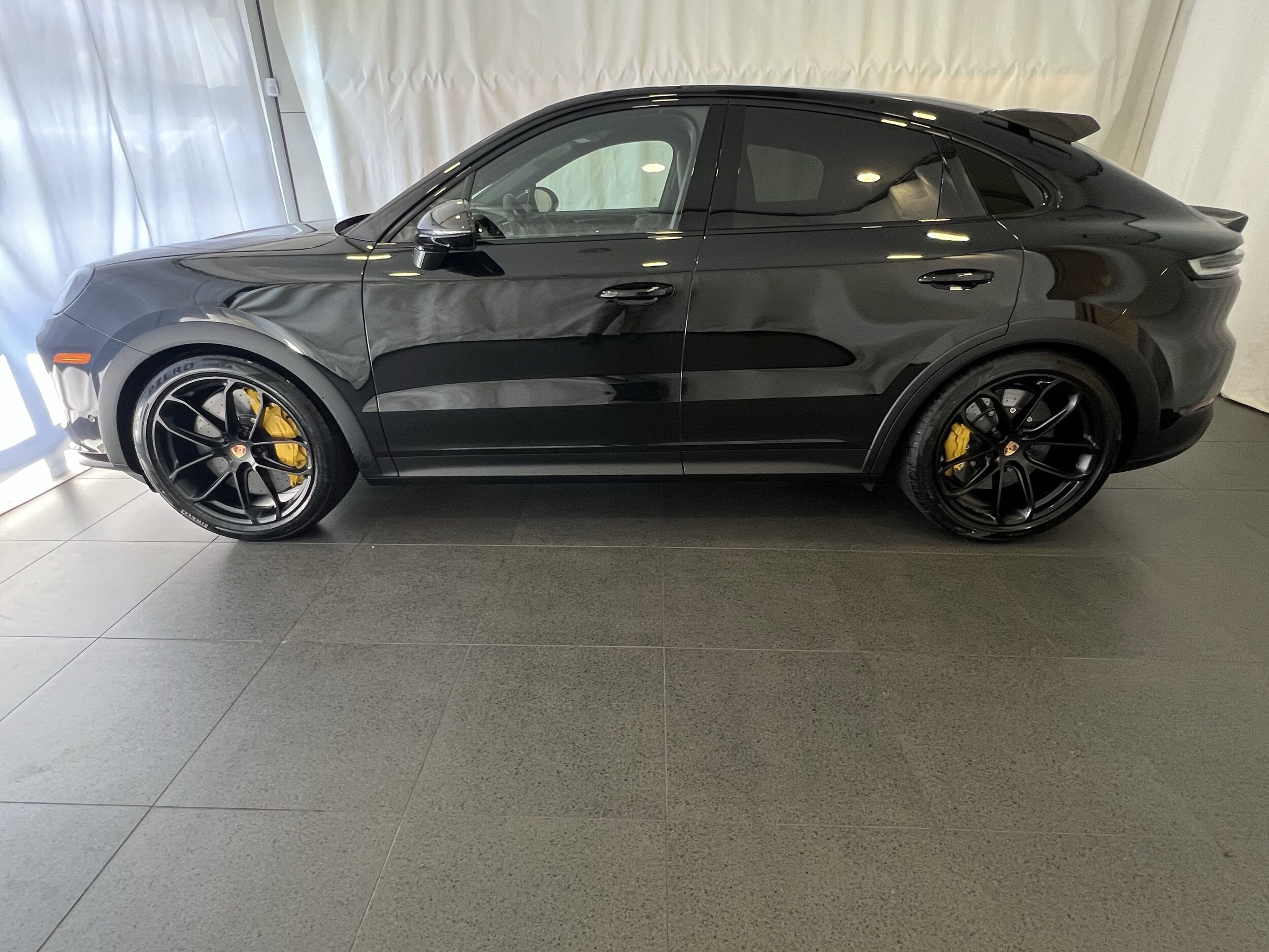 2026 Porsche Cayenne Turbo GT photo 2
