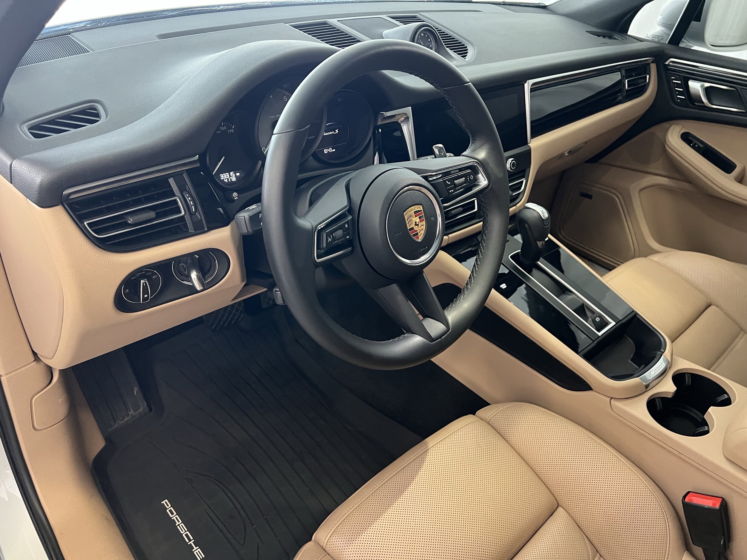 2022 Porsche Macan S photo 4