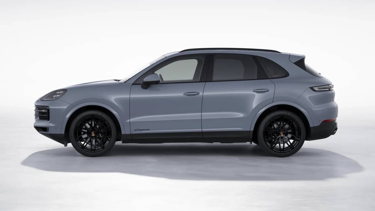 2026 Porsche Cayenne photo 2