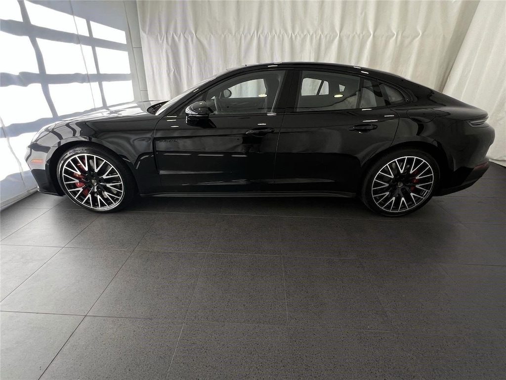 New 2025 Porsche Panamera Turbo E-Hybrid Hatchback