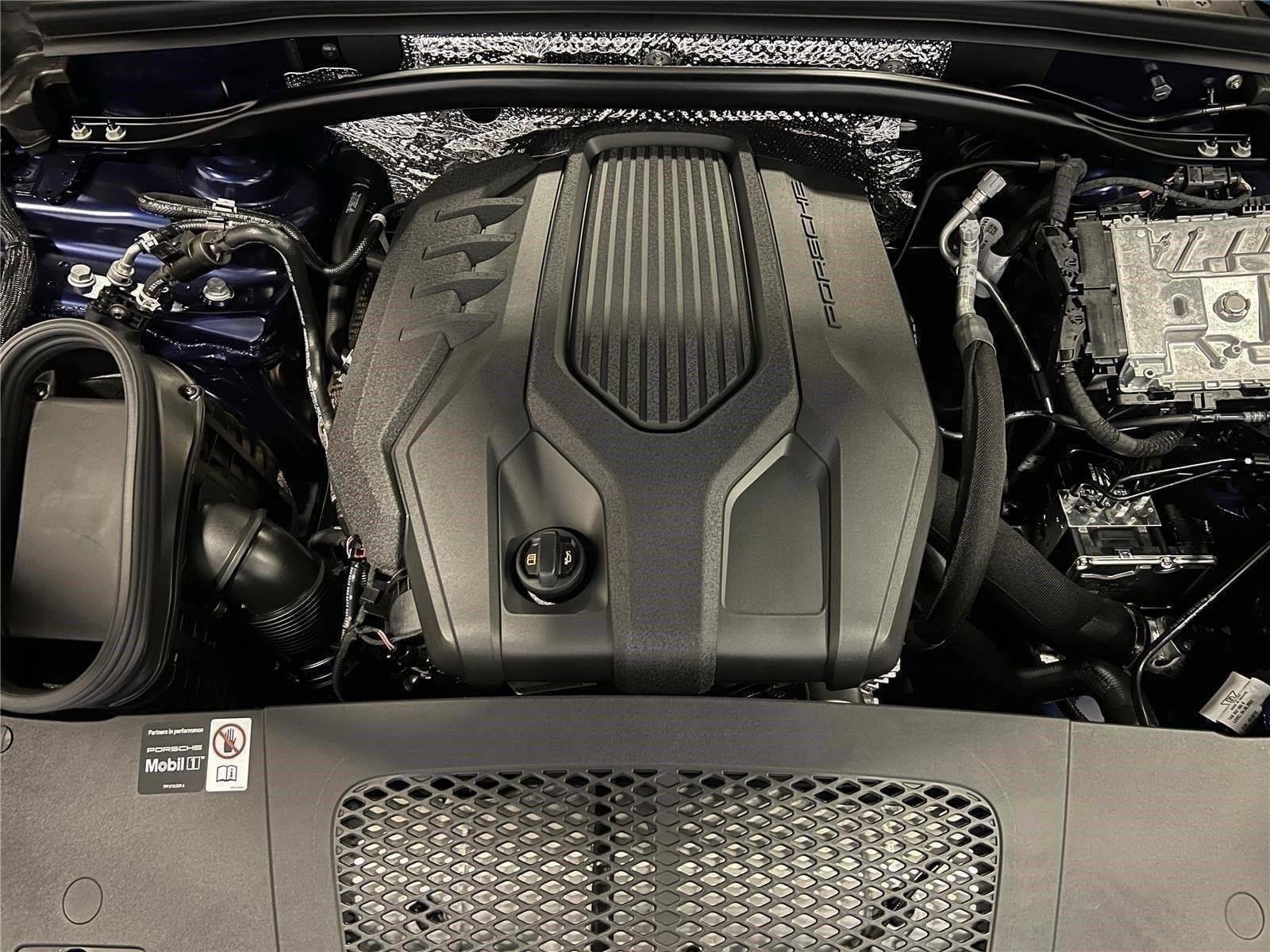 2026 Porsche Macan - Photo 27