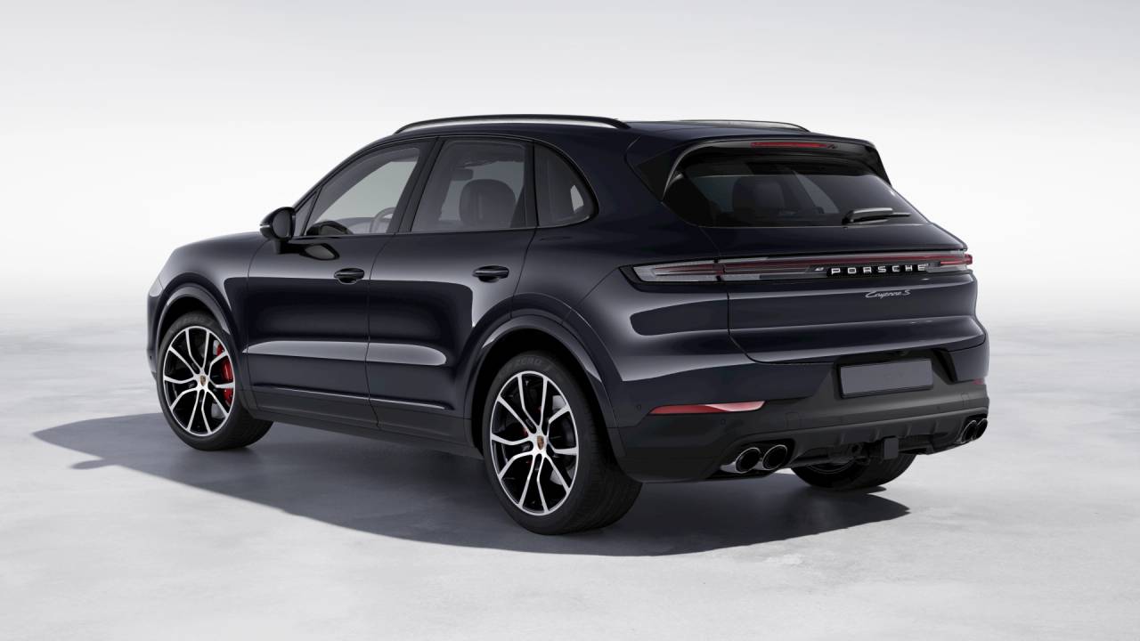 2026 Porsche Cayenne S photo 3