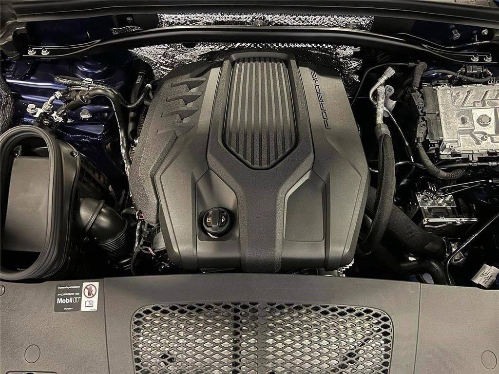 2026 Porsche Macan T - Photo 27