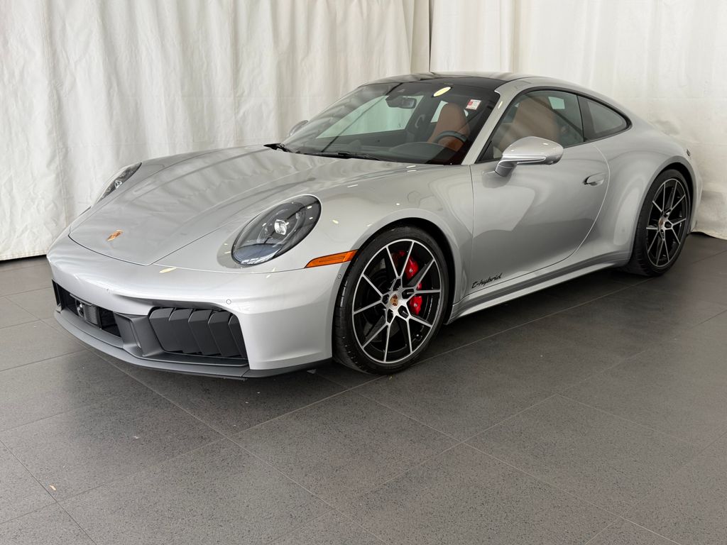 2026 Porsche 911 Carrera 4 GTS Coupe's photo