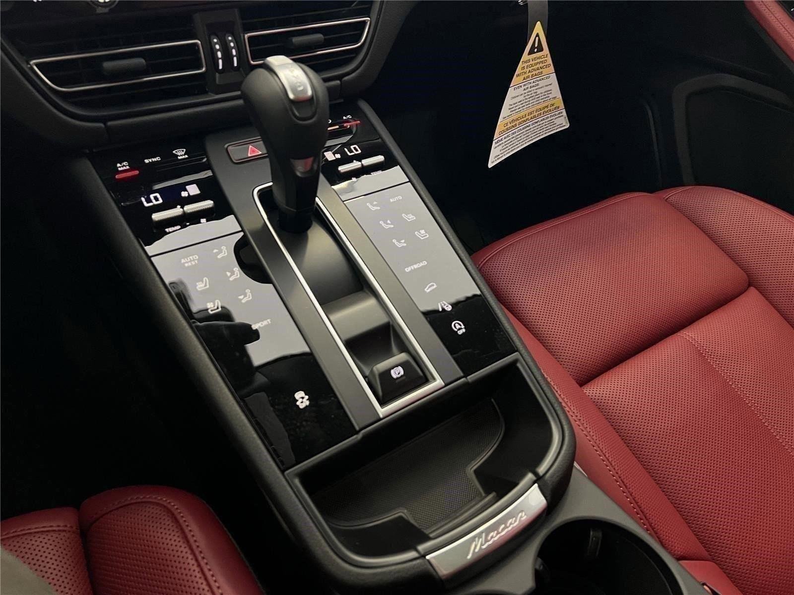 2026 Porsche Macan - Photo 19