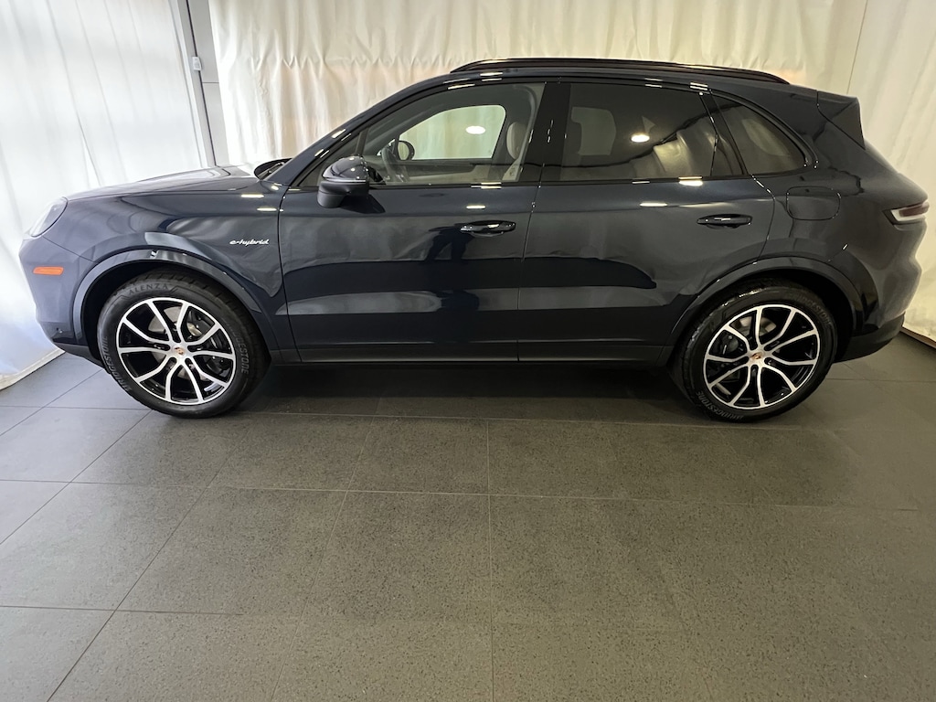 New 2026 Porsche Cayenne E-Hybrid SUV