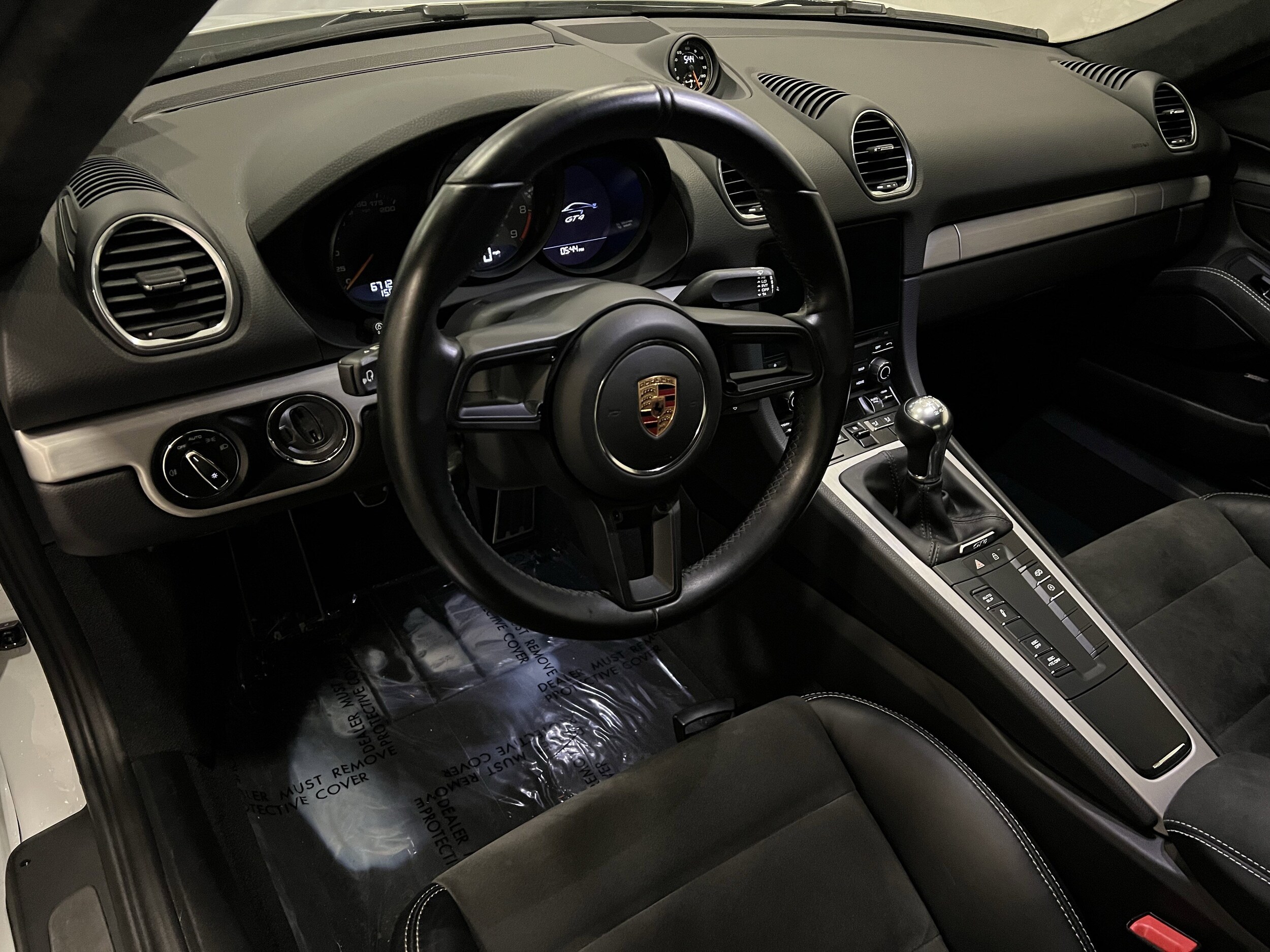 2020 Porsche Cayman GT4 photo 2