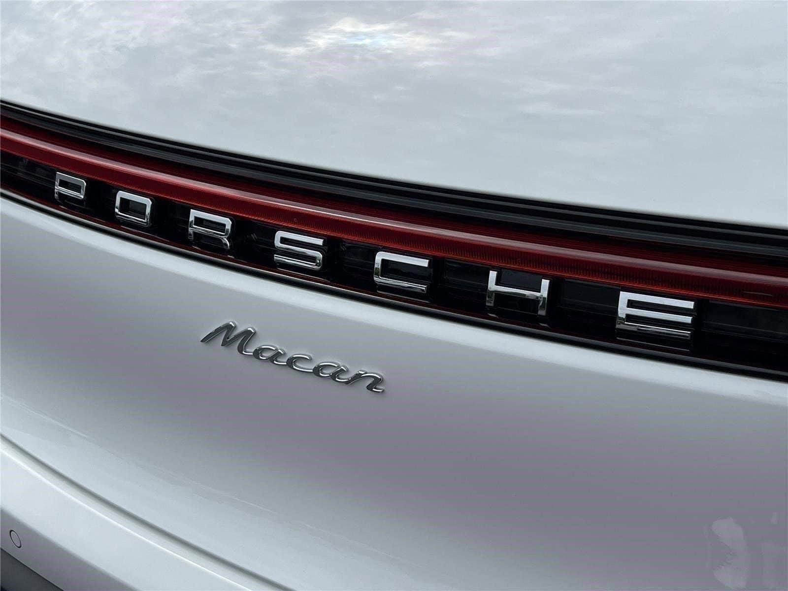2026 Porsche Macan - Photo 25