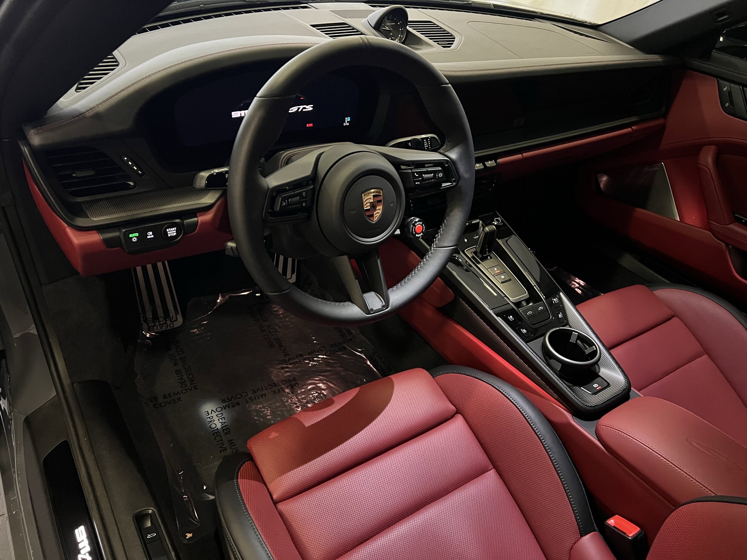 2025 Porsche 911 Targa 4 GTS photo 4