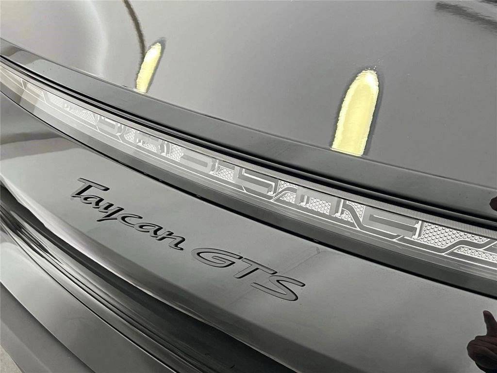 2026 Porsche Taycan GTS - Photo 25