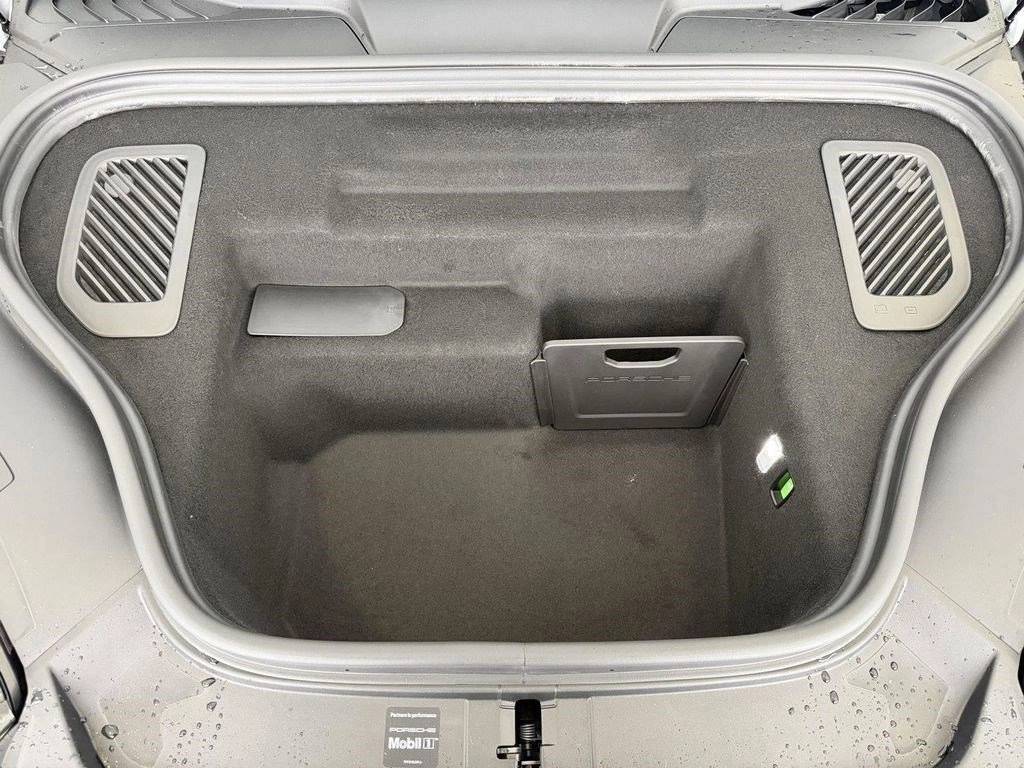 2026 Porsche Macan S - Photo 27