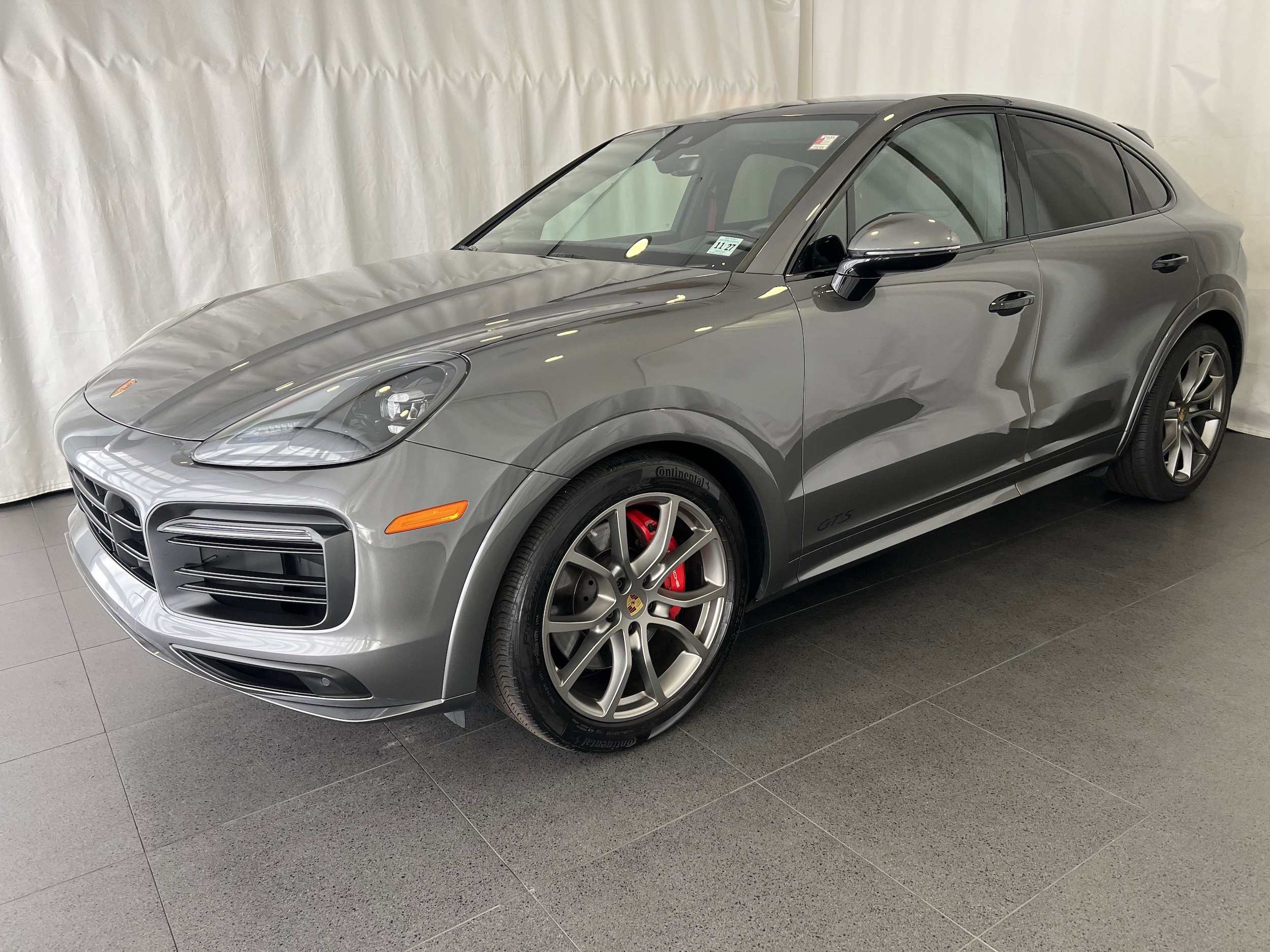2023 Porsche Cayenne Coupe SUV 
