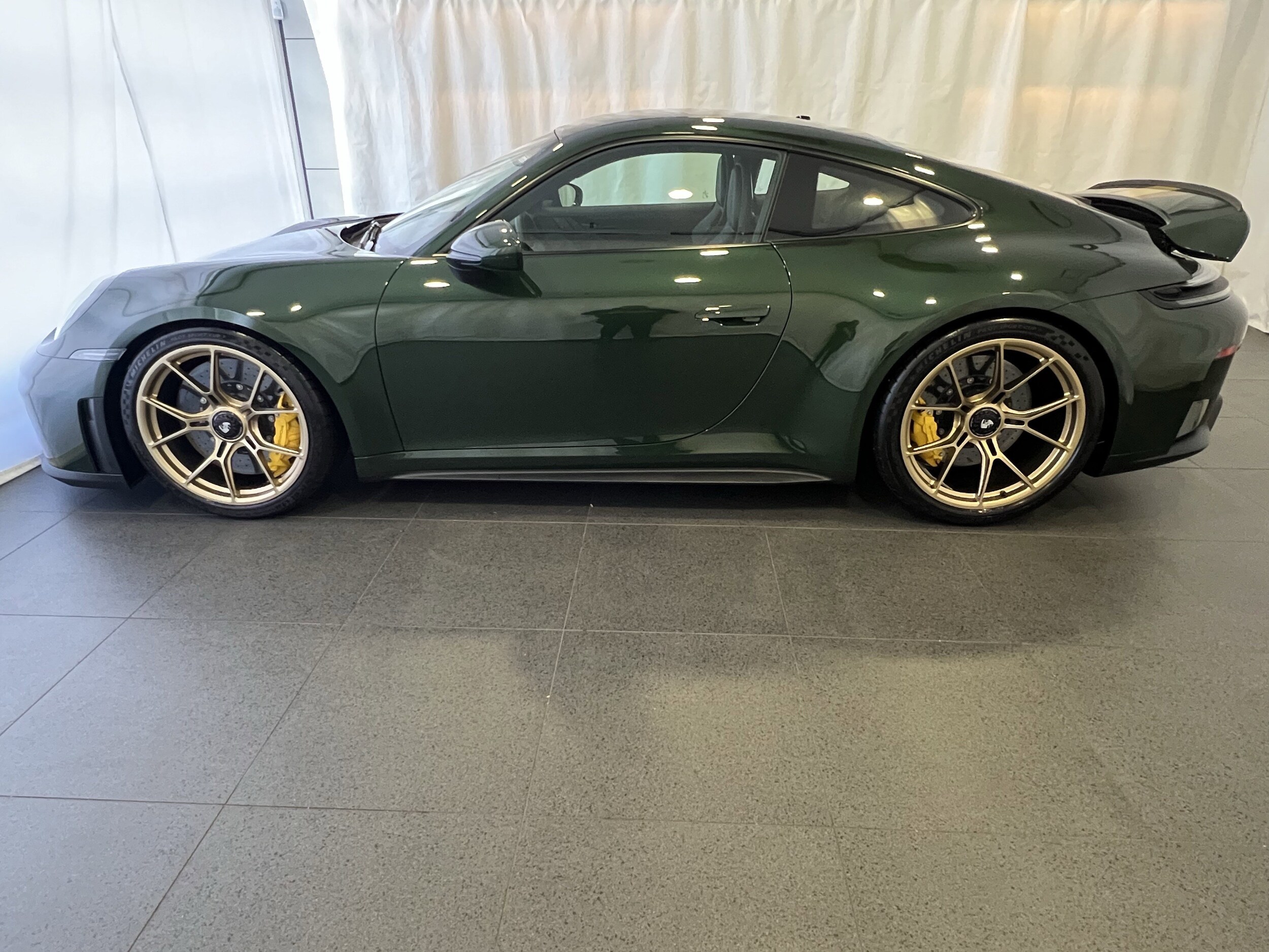 2026 Porsche 911 GT3 Touring photo 2