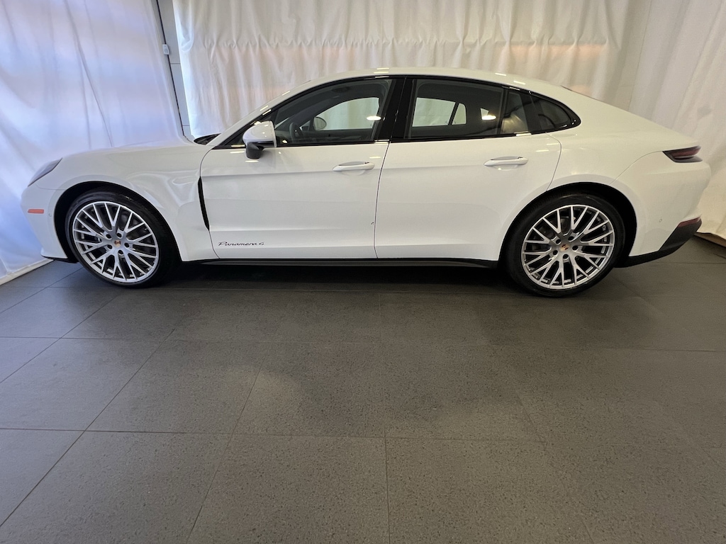 New 2026 Porsche Panamera 4 Hatchback