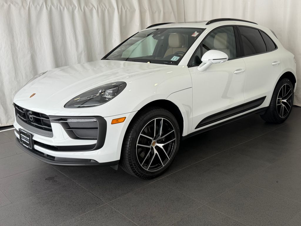 2026 Porsche Macan