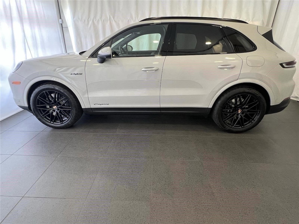 New 2026 Porsche Cayenne E-Hybrid SUV