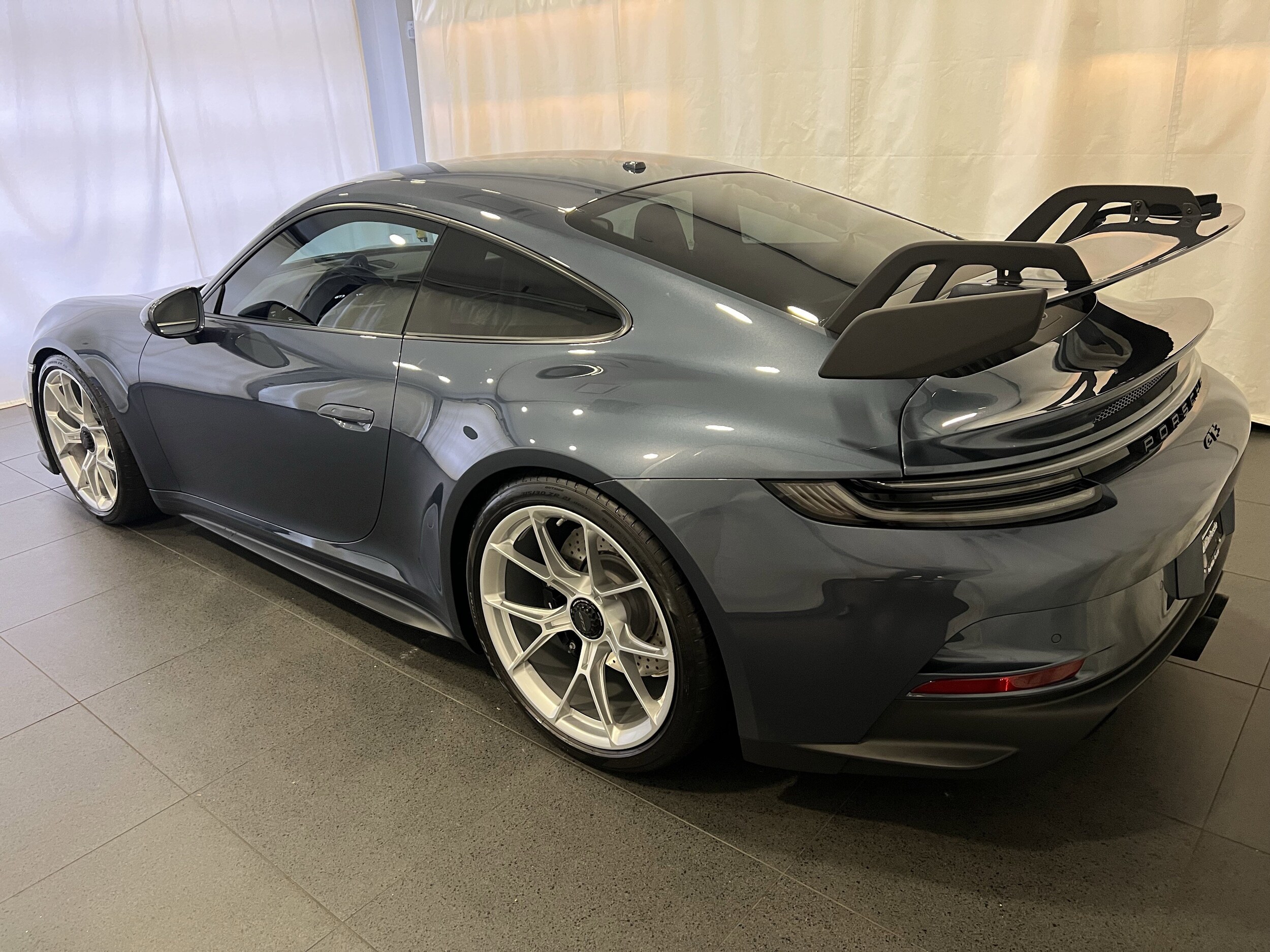 2024 Porsche 911 GT3 photo 2