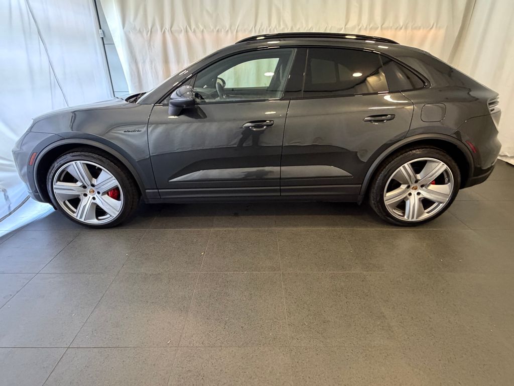 Certified 2025 Porsche Macan S with VIN WP1AB2XA5SL151518 for sale in Parsippany-Troy Hills, NJ