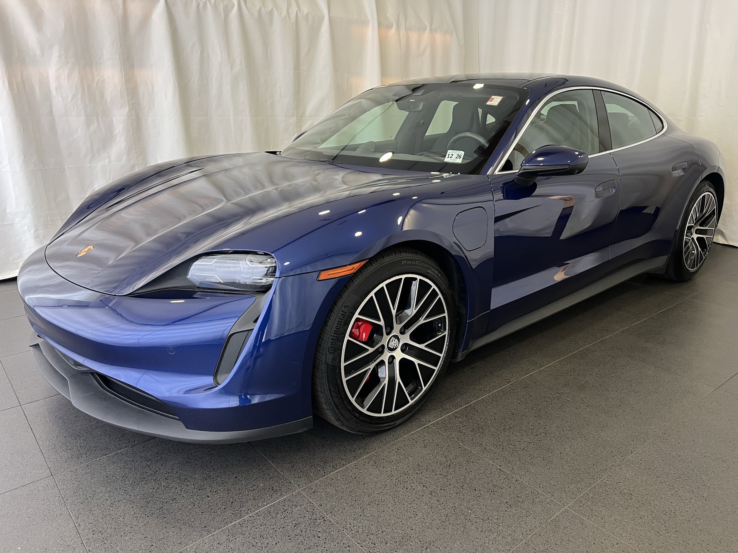 2022 Porsche Taycan S's photo