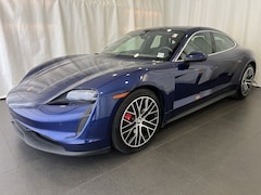 2022 Porsche Taycan 4S Sedan