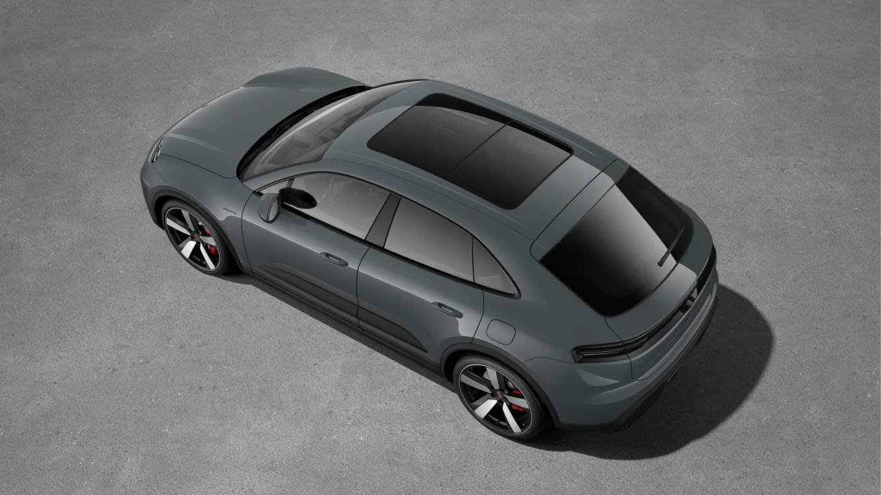 2025 Porsche Macan Electric photo 4