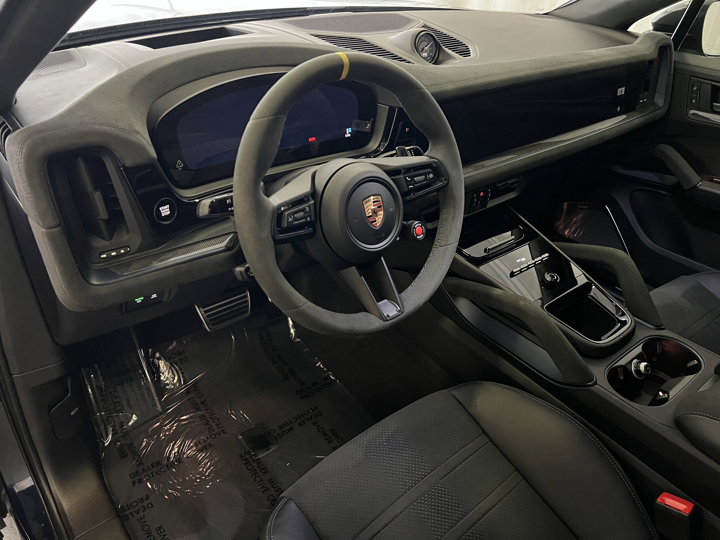 2025 Porsche Cayenne Coupe Turbo GT photo 4