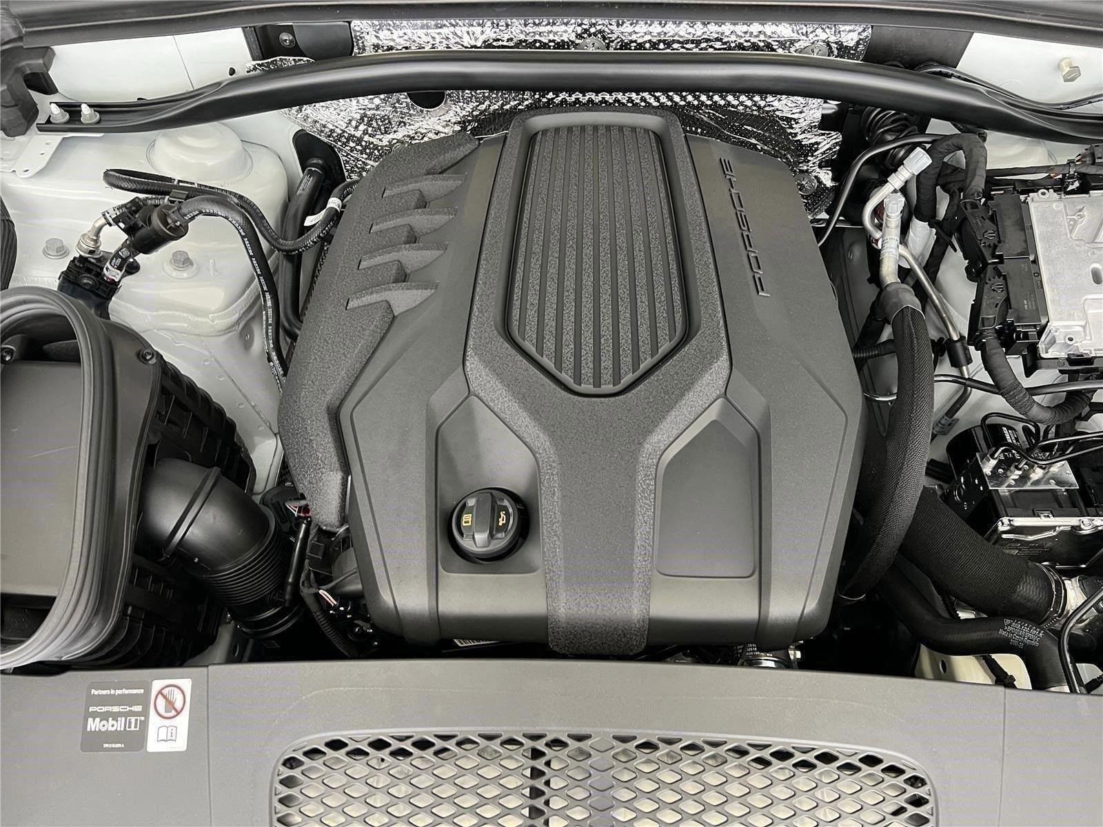 2026 Porsche Macan - Photo 27
