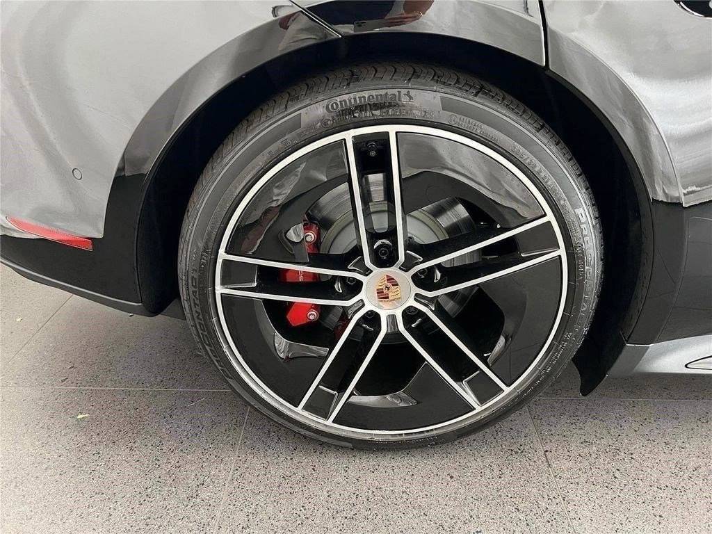 2026 Porsche Taycan GTS - Photo 12