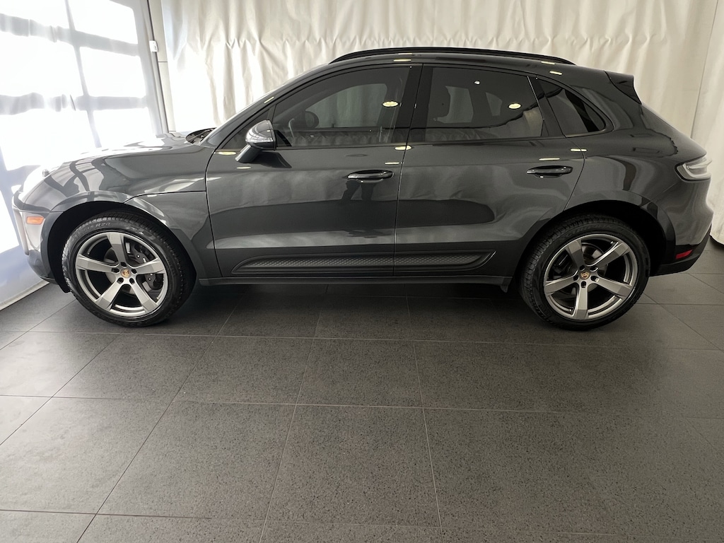 Certified 2024 Porsche Macan  SUV