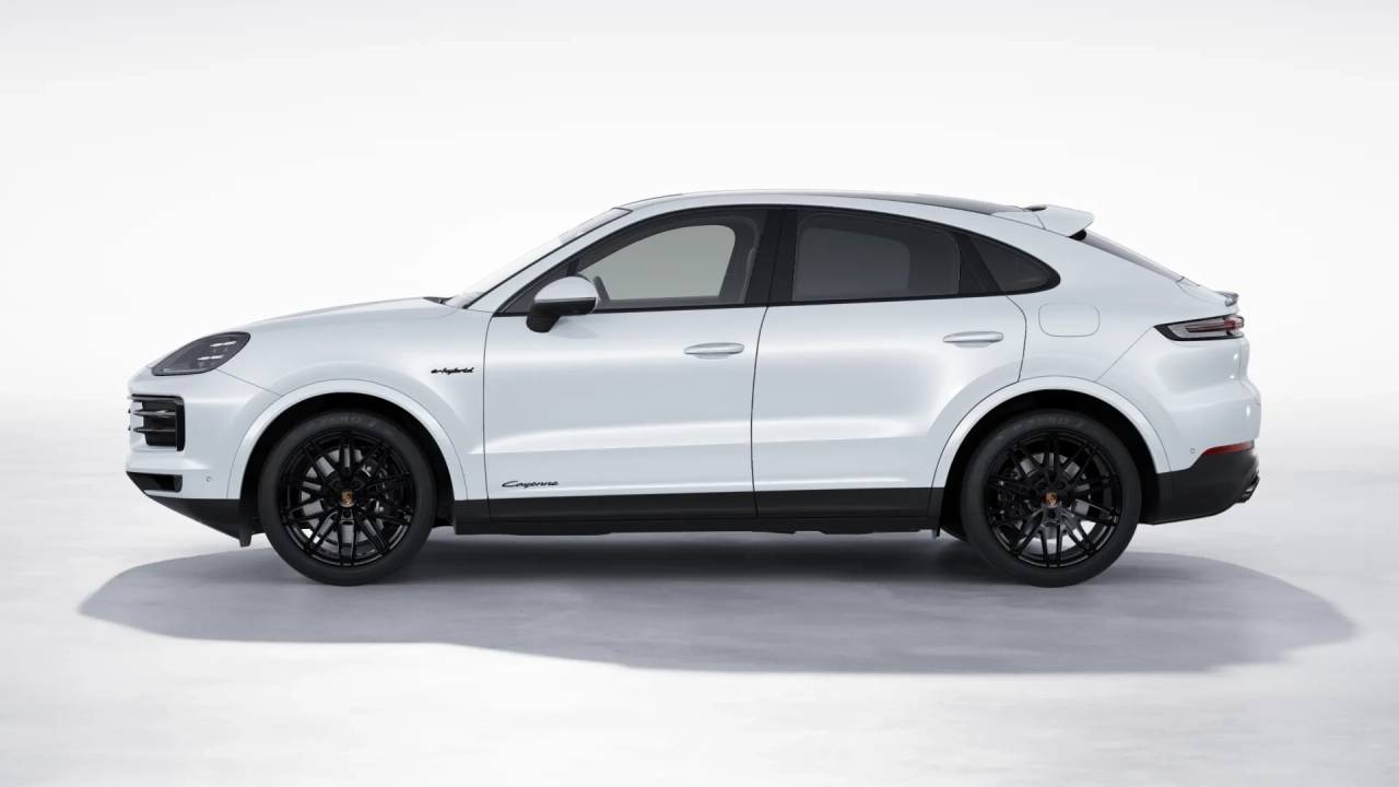 2026 Porsche Cayenne E-Hybrid Coupe photo 2