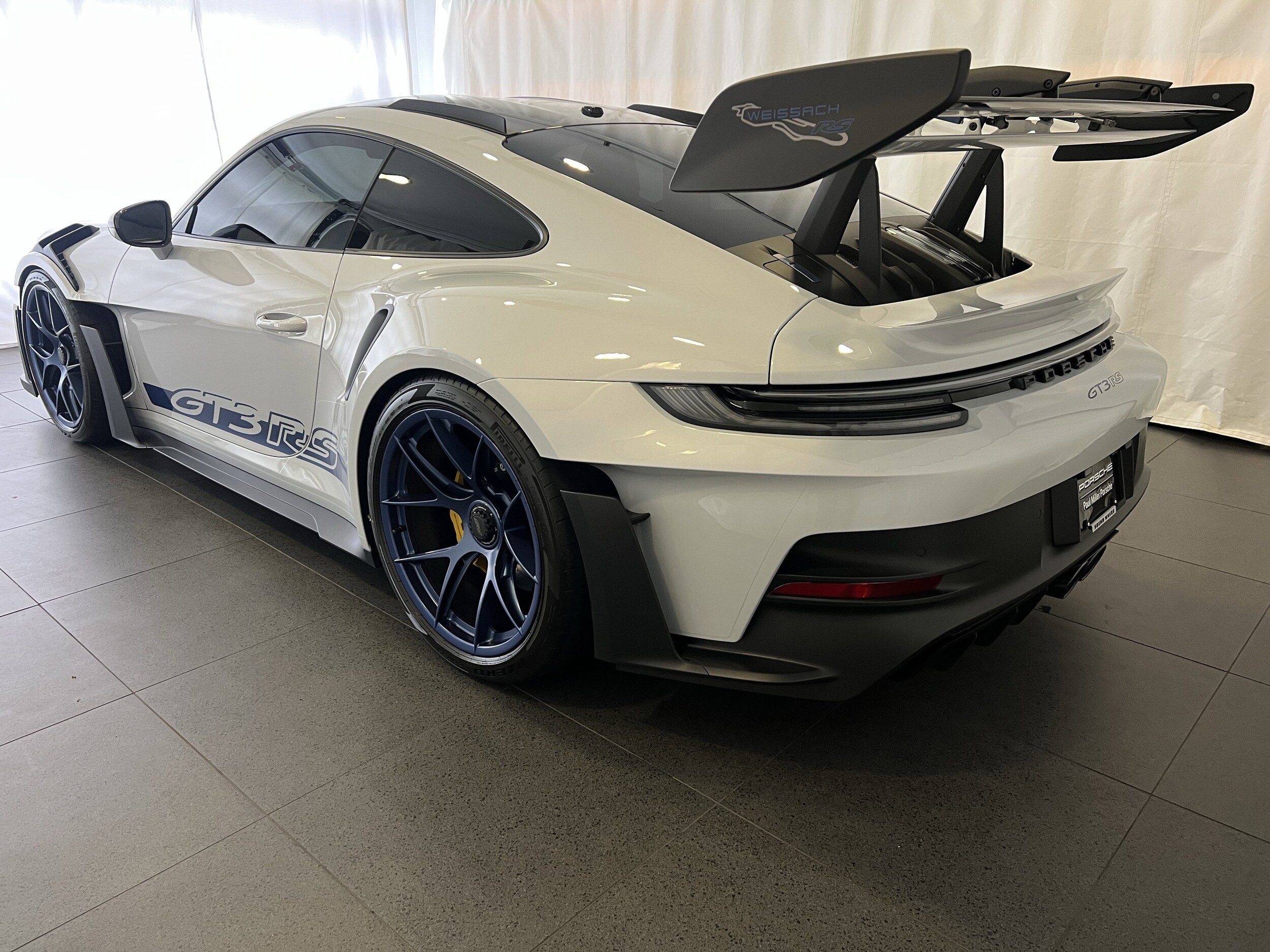 2024 Porsche 911 GT3 RS photo 3