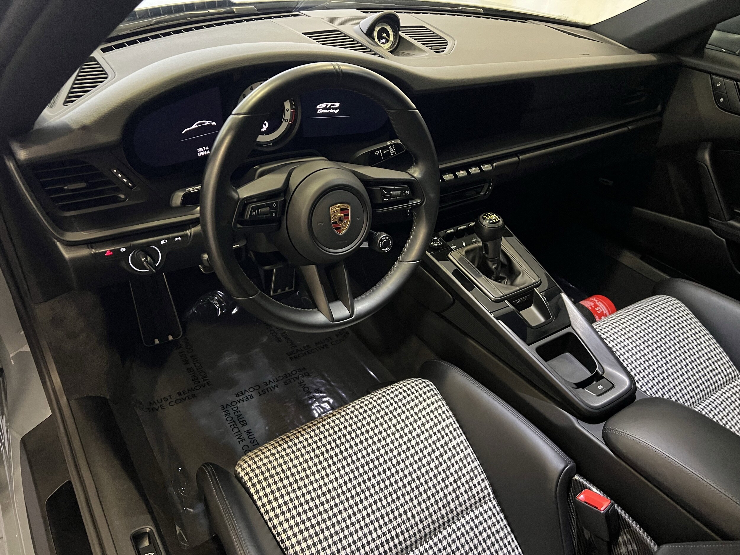 2023 Porsche 911 GT3 Touring photo 4