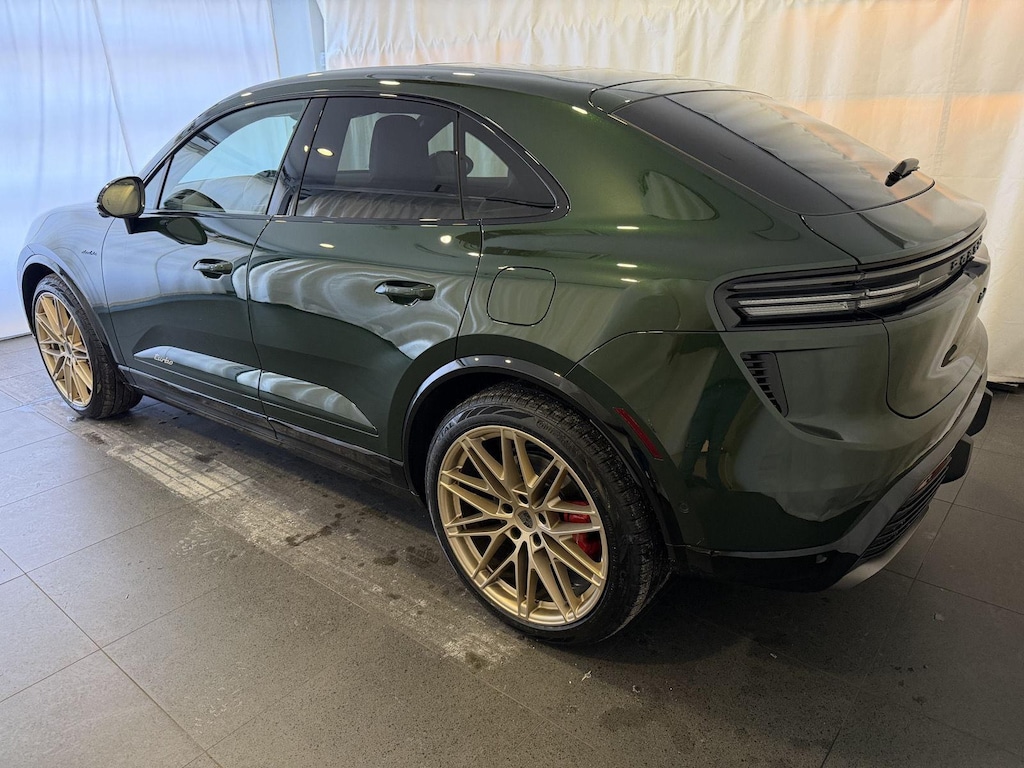 New 2026 Porsche Macan Electric Turbo SUV