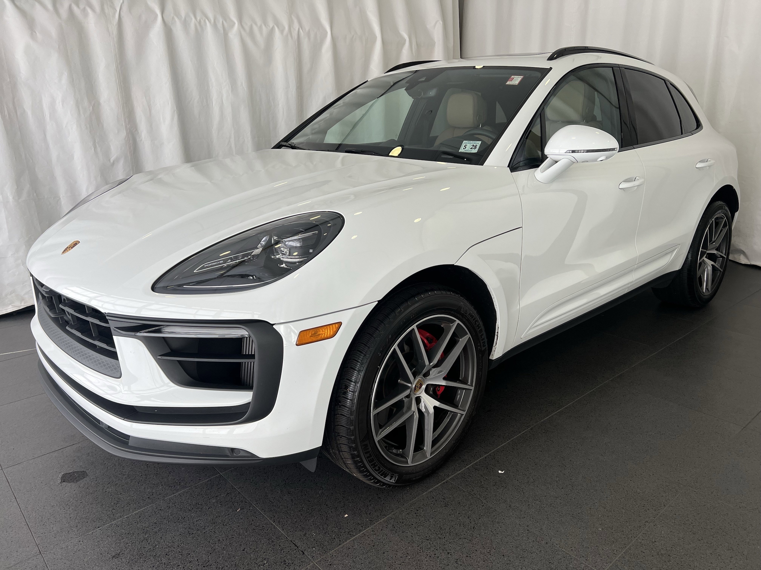 2023 Porsche Macan