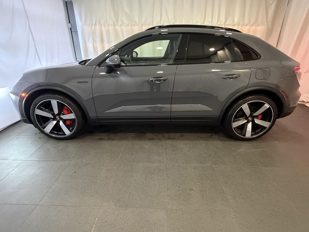 New 2026 Porsche Macan Electric 4S SUV