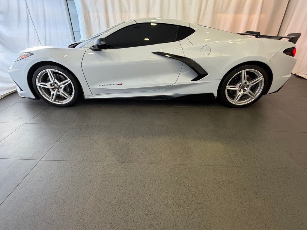 Used 2024 Chevrolet Corvette Stingray w/2LT Coupe