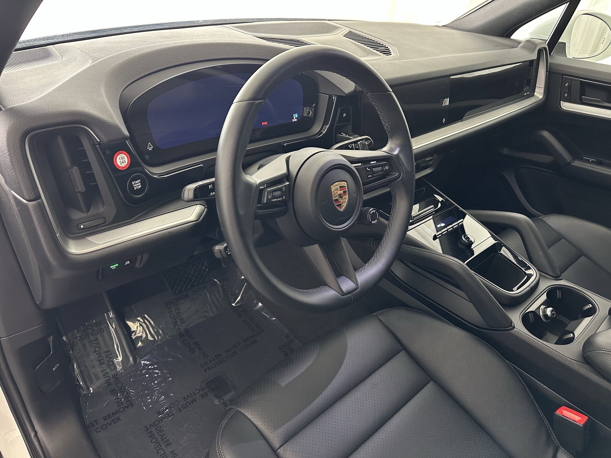 2024 Porsche Cayenne photo 4
