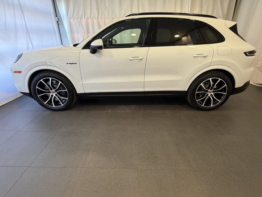 New 2026 Porsche Cayenne E-Hybrid SUV