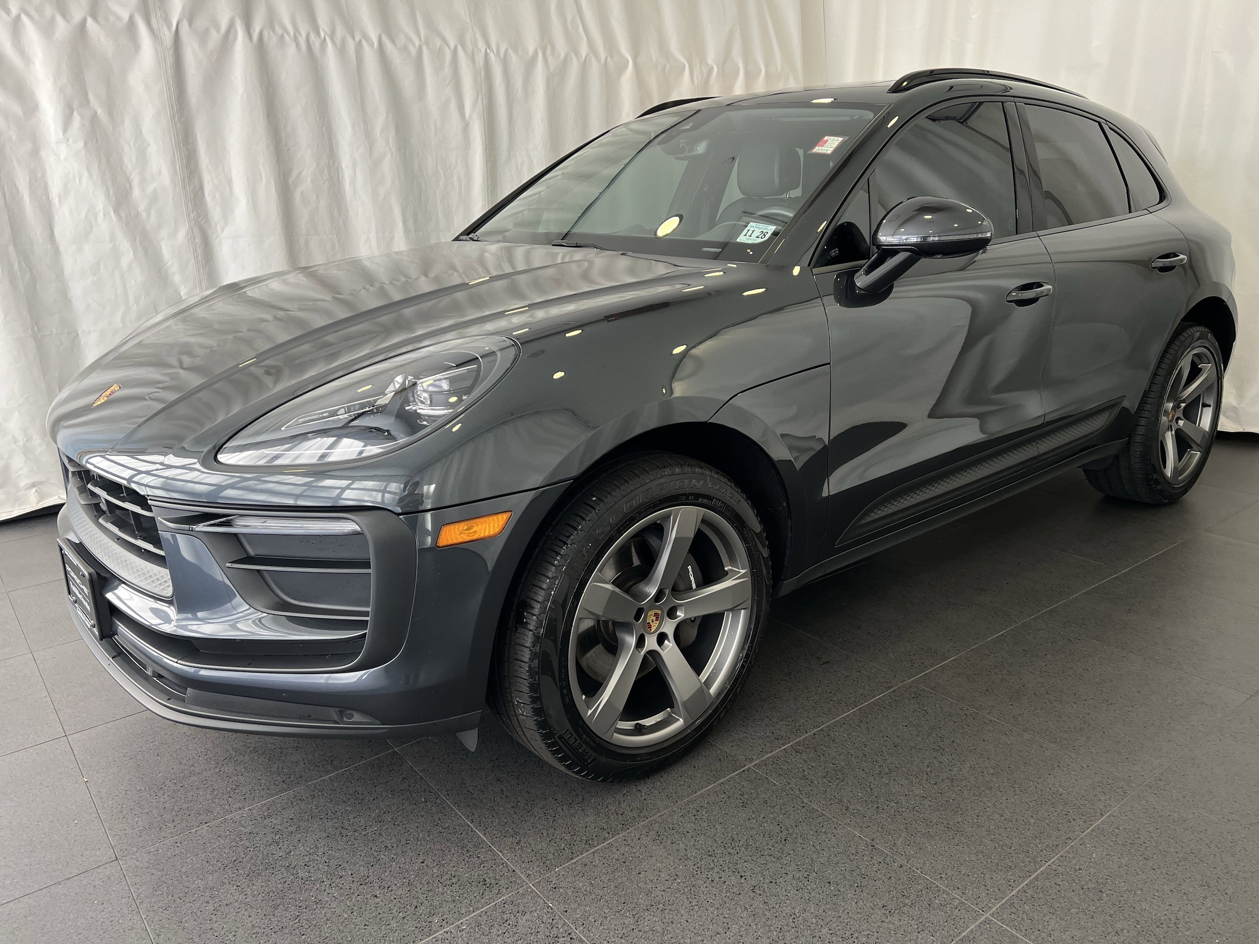 2024 Porsche Macan's photo