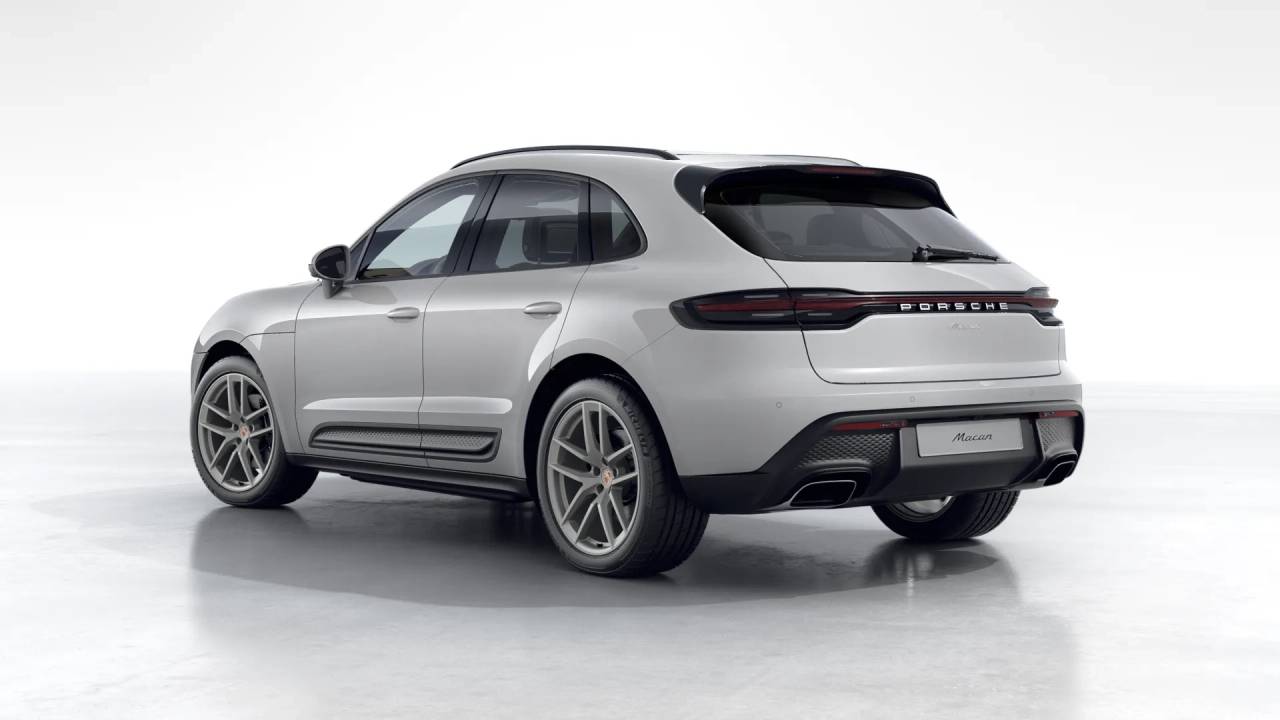 2026 Porsche Macan T photo 3